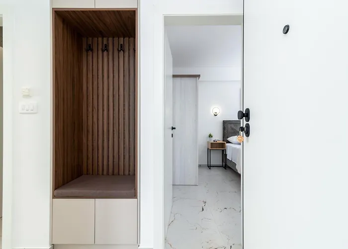 Appartement With Parking Space - 24927 Trogir